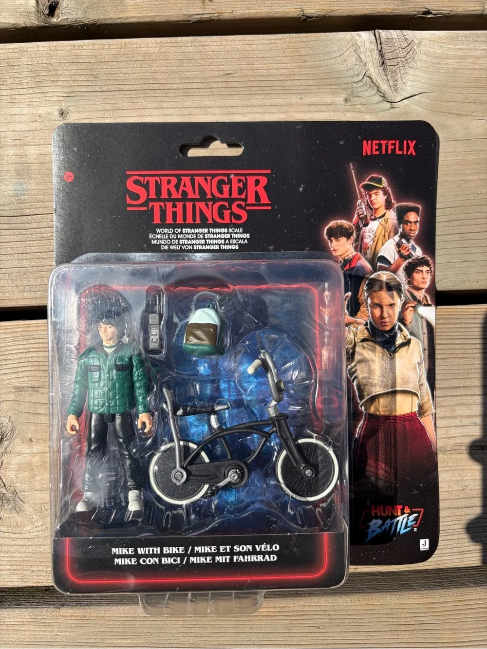 Stranger Things Collectible Action Figure Set - Picture 9 of 9